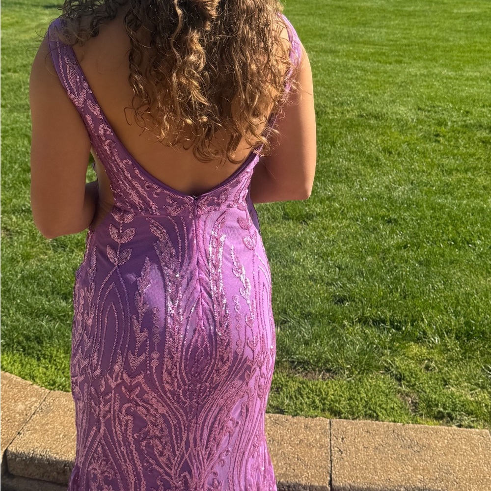 AVA PRESLEY Mermaid sequin prom gown Size 4 - Picture 4 of 7